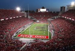 欧冠决赛在哪里比赛，欧冠决赛在哪里比赛的